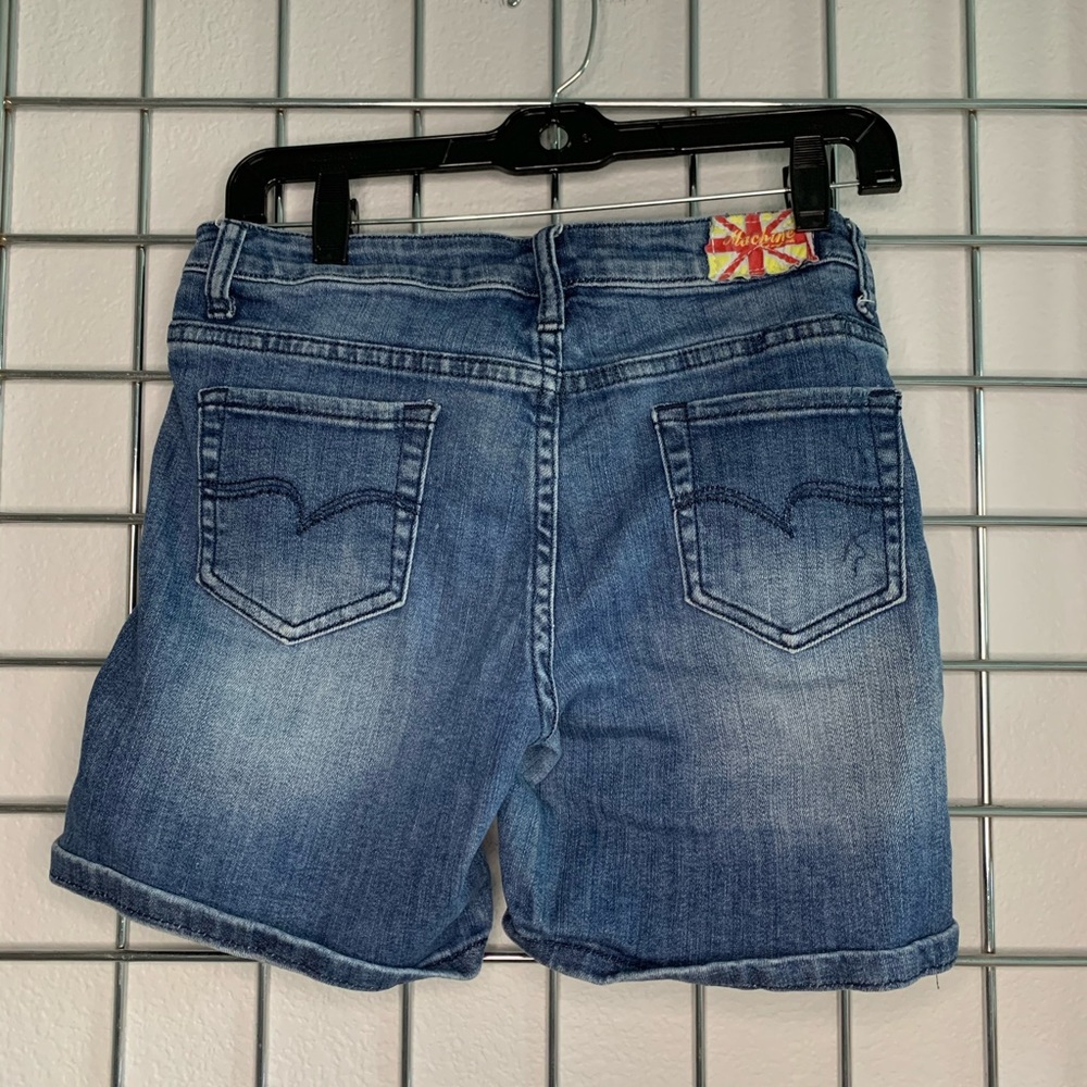 Jean Shorts - Picture 3 of 5